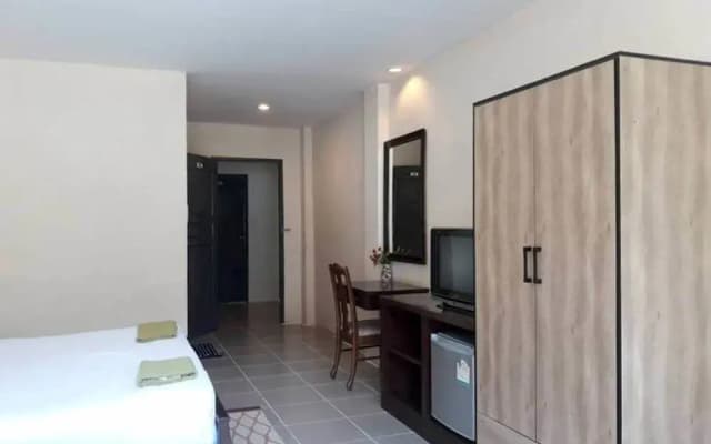 Number One Guest House - photo 4