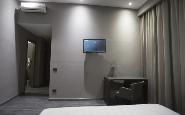 9V9 Hotel - photo 5