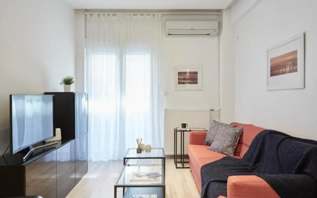 Modern Elegant Apt at Kolonaki - photo 2