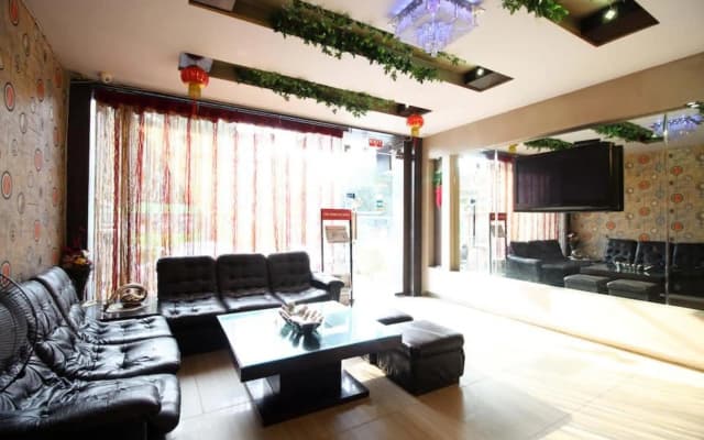 Liv Inn - photo 3
