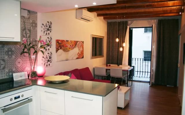 Avenida Apartments Blasco de Garay - photo 5