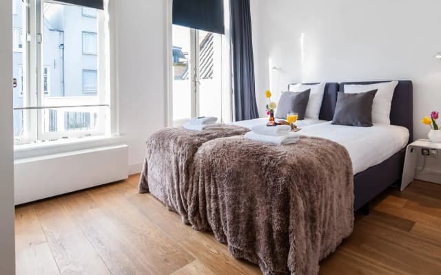 Prince Canalhouse Apartment Suites - photo 2