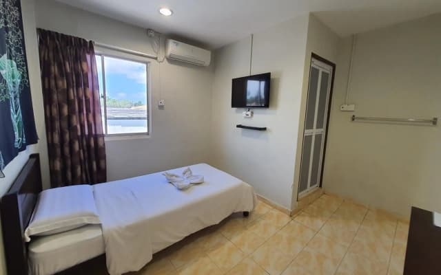 De Chukai Hotel - photo 3