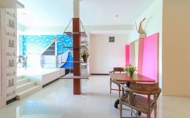 Lavender Hostel - photo 5