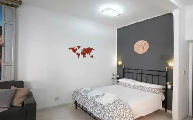 Old Rome Apartment - photo 3