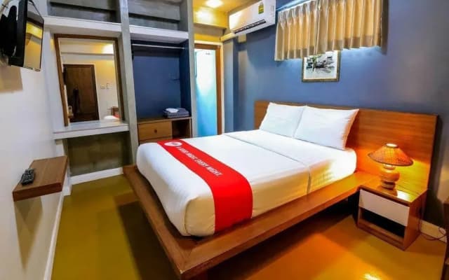 Chula Room & Service - photo 4