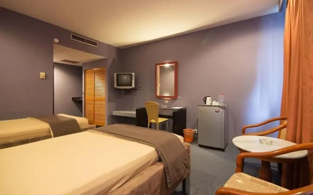 Peninsula Hotel - photo 4