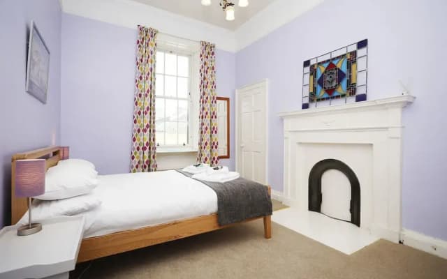 Edinburgh Deluxe Hanover Street Apt - photo 4