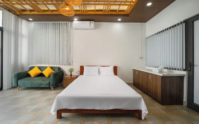 N to M House - photo 5