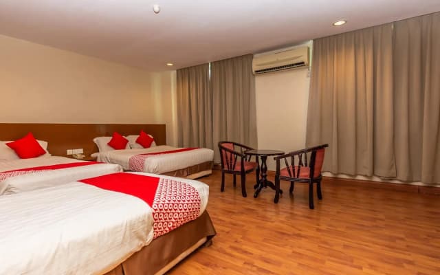 906 Hotel Melaka Raya - photo 3