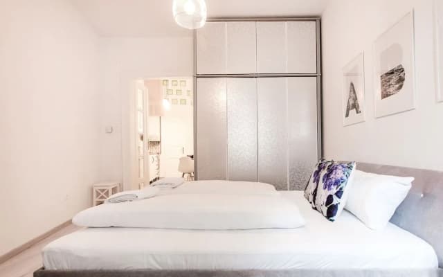 Hajos 43 Apartment - photo 2