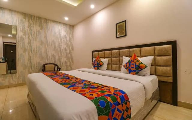 FabHotel Qotel Nirvana Suites - photo 3