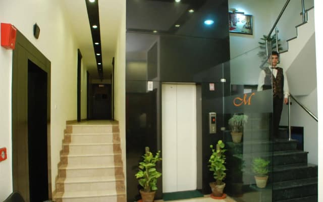 Hotel Meridian Plaza - photo 2