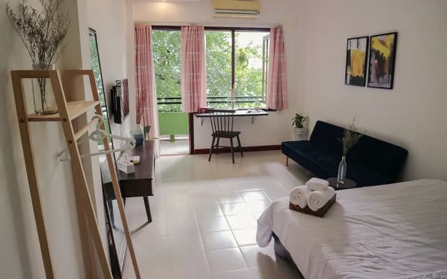 The Downtown Homestay - photo 4