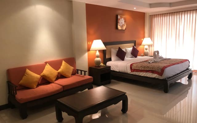 Sooksabai Jomtien Beach Hotel - photo 3