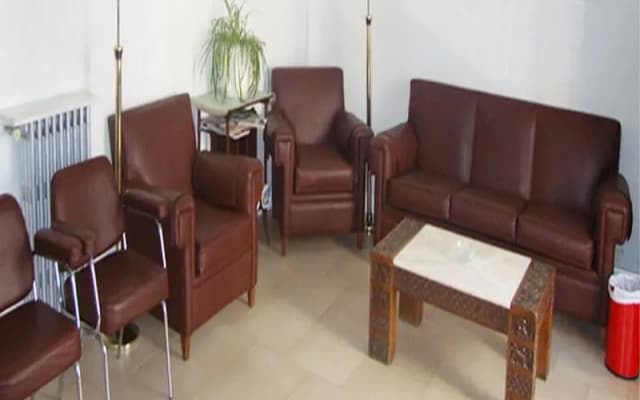 Hostal Excelsior - photo 2