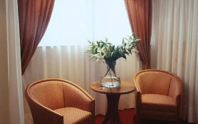 New Victory Hotel - photo 3