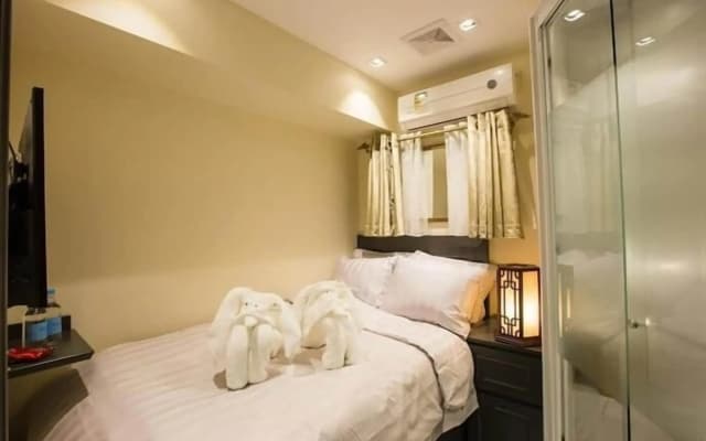 9 Boutique Hotel - photo 2