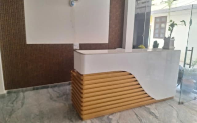 OYO 847 Hotel Sinon - photo 2
