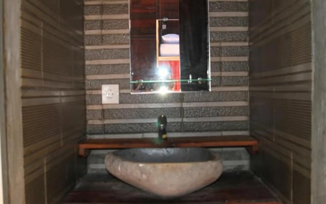 The Tipsy Gypsy Hostel - photo 4