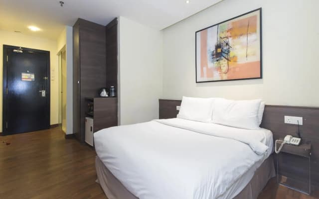 B Hotel - photo 4
