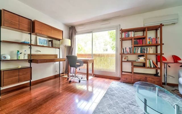 Well-equipped Studio With Balcony - Paris 19ème - photo 3