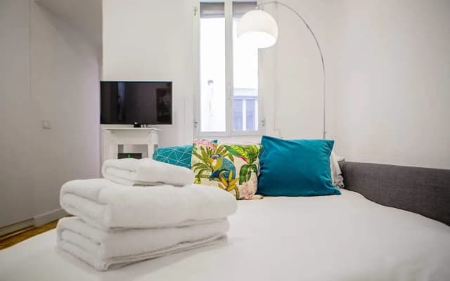 Lovely and Chic 1 Bed apt Next to Atocha - photo 5