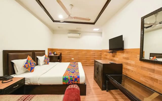 Fabhotel Green Park - photo 4