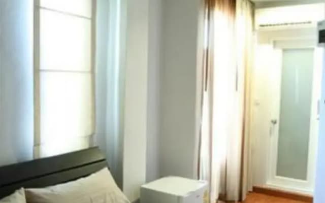 B8 Rooms Hotel Bangkok - photo 3