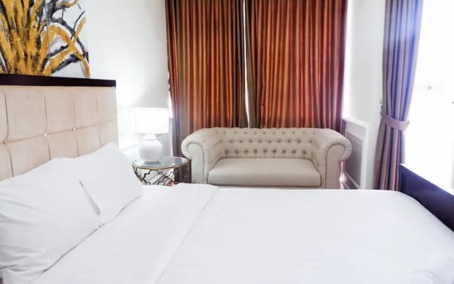 Classic Square Studio at Menteng Park Apartment - photo 3