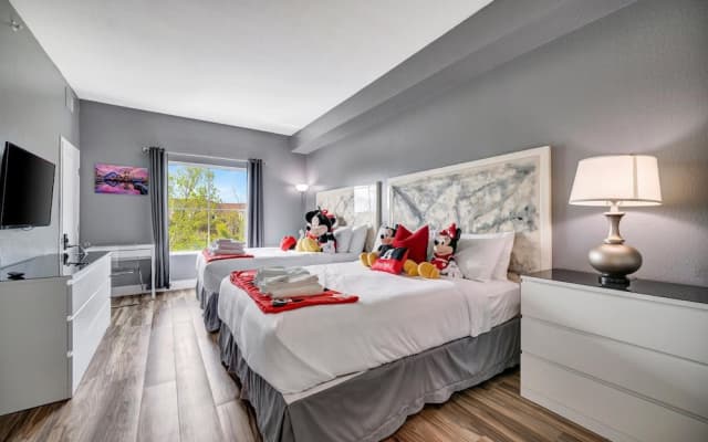 8303 Palm Disney - photo 4