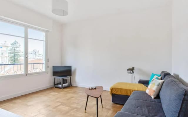 Modern and bright flat in a calm street close to Nice station - Welkeys - photo 4