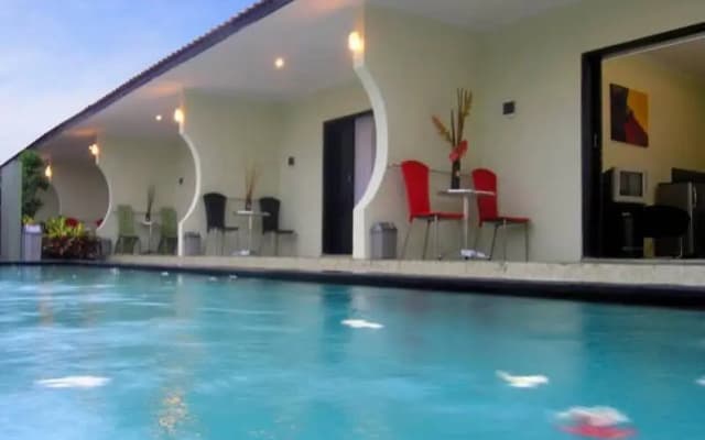 Drupadi Studio Apartments - photo 3