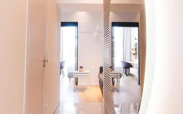 Zeus Design Apartments Unique #36 - photo 5