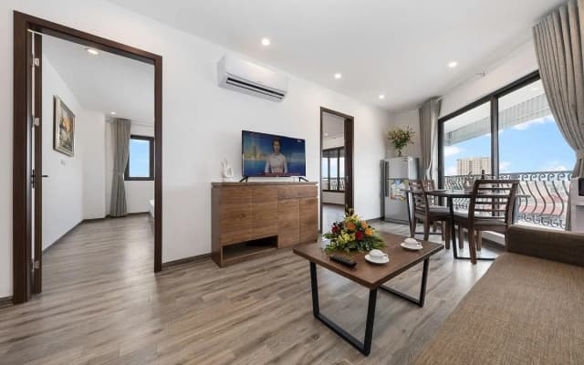Granda West Lake Apartment - photo 3