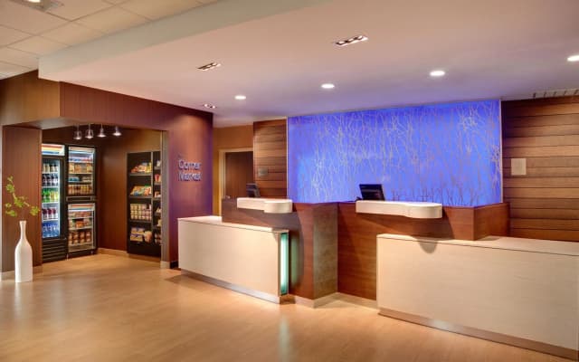 Fairfield Inn & Suites New York Queens/Fresh Meadows - photo 2