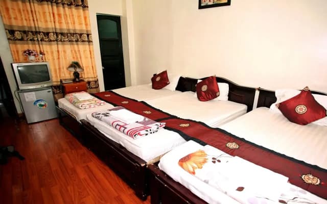Green Street Hotel - photo 5
