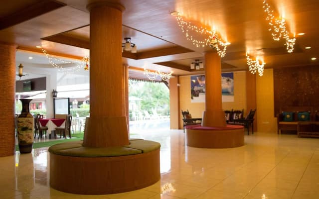 Natural Samui Hotel - photo 2
