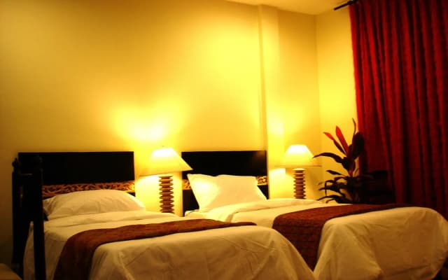The Bang Khun Phrom Suites - photo 3
