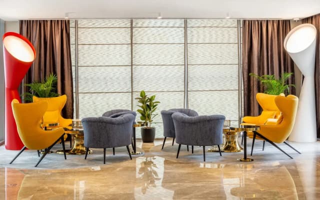 Mercure Dubai Barsha Heights Hotel Suites And Apartments - photo 4
