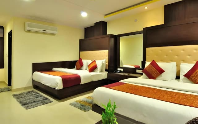 Hotel Shelton - photo 3