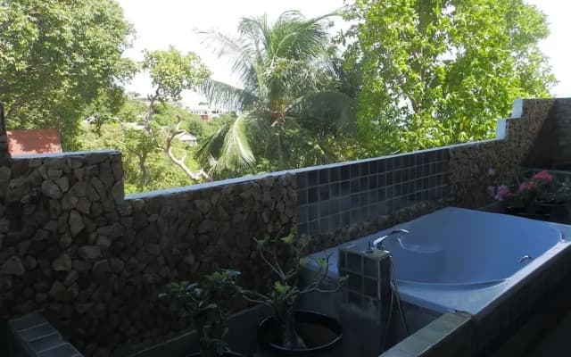 3 Bedroom Sea View Villa Leelavadee - photo 5
