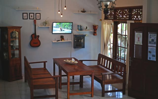 Surfers House - photo 3