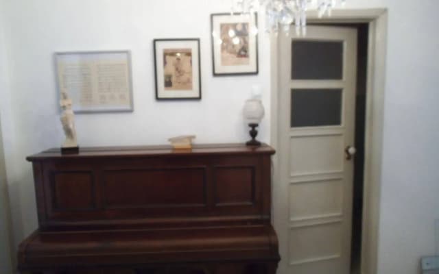 Lisboa Arte Hostel - photo 2