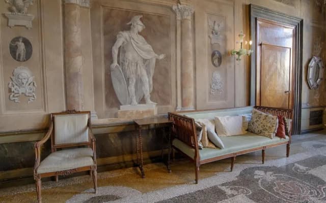 Vintage Venice Apartment - photo 3