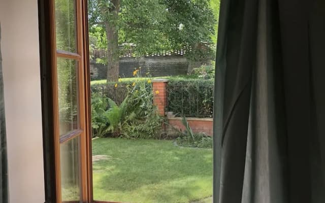 The Green Garden Apartment - photo 2