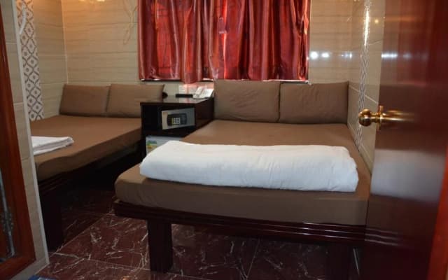 Everest Base Camp Hostel - photo 5