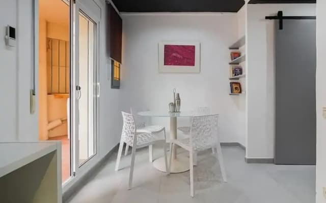 Stay U-nique Apartment Comte Urgell II - photo 2