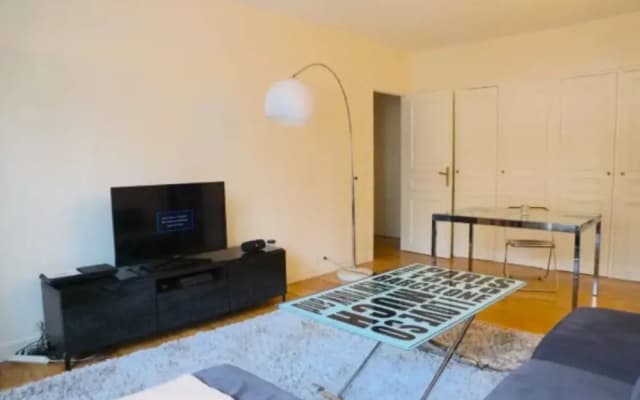 1 Bedroom Flat Near Eiffel Tower - photo 5