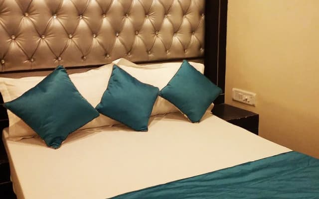 OYO 6801 Hotel Shri Sai International - photo 4